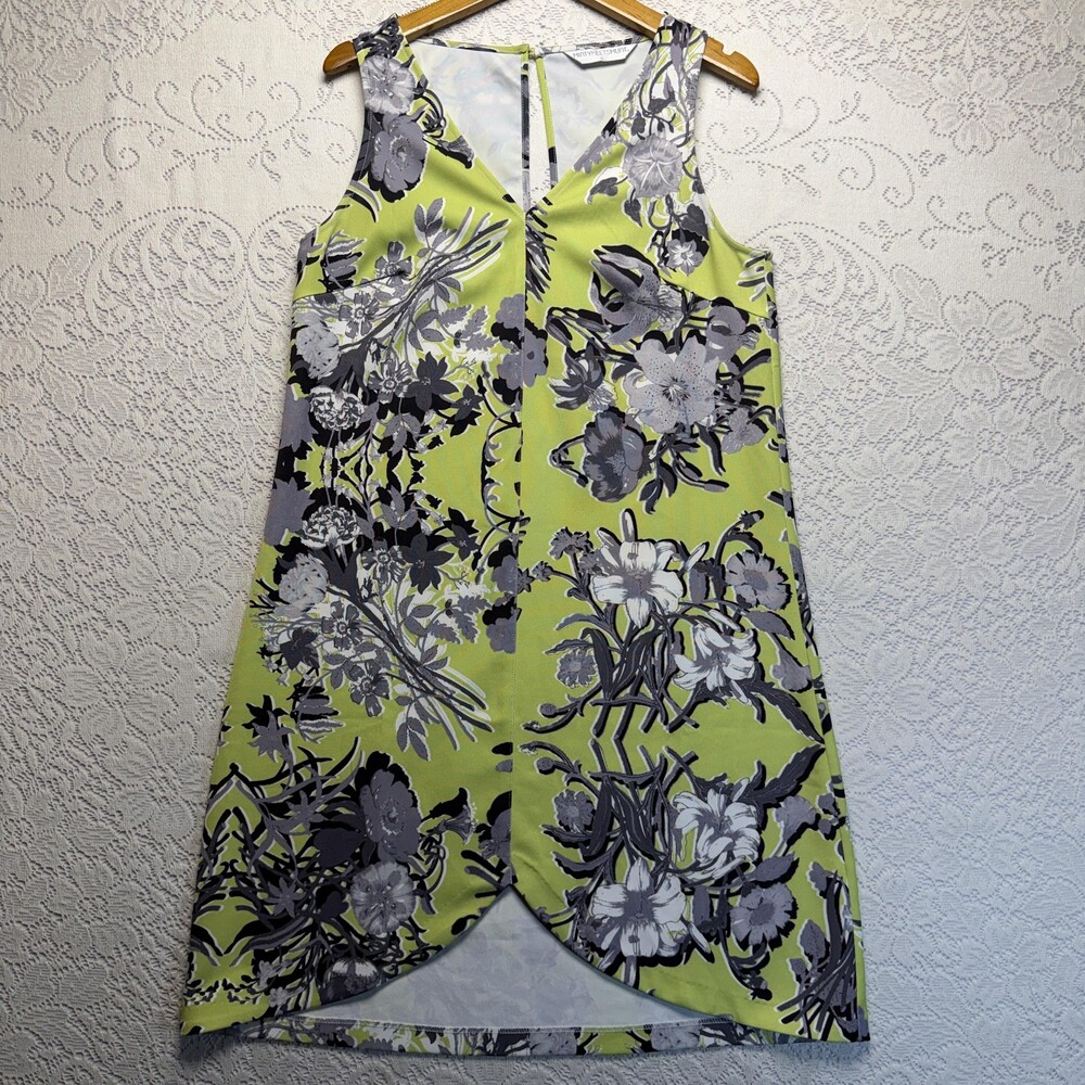 Minty Meets Munt Dress Womens Small Green Sleeveless V-Neck Floral Shift Stretch